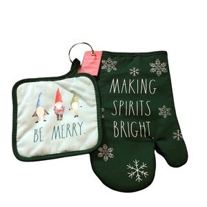 🆕 Rae Dunn Holiday Mitt and Potholder Set 2 pieces